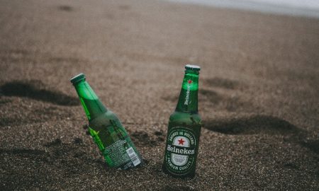 Garradas e Heineken na areia